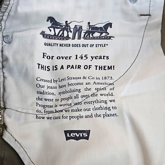 Levi's Mens Tan Cargo 541 Pants Size 40x32  NWOT - Picture 2 of 9